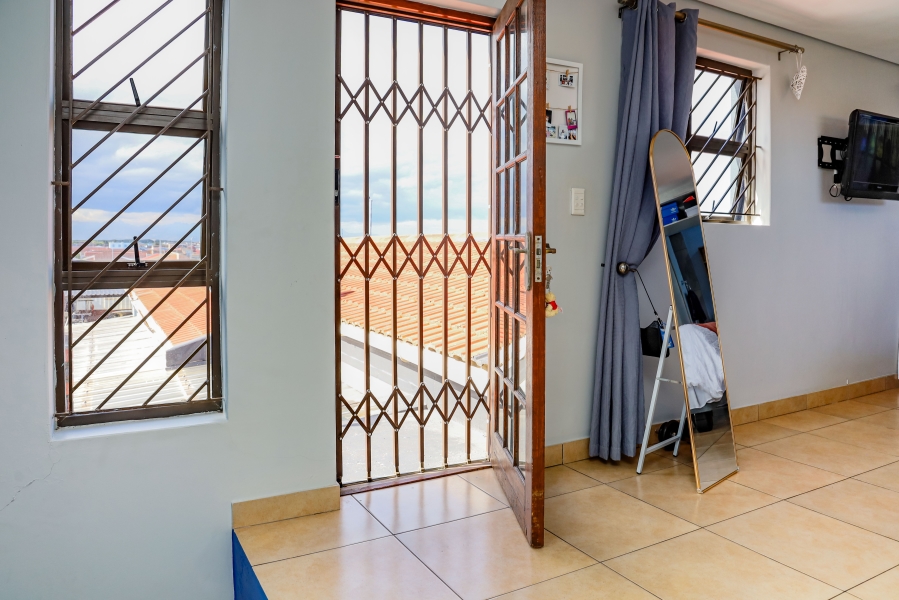 3 Bedroom Property for Sale in Strandfontein Village Western Cape